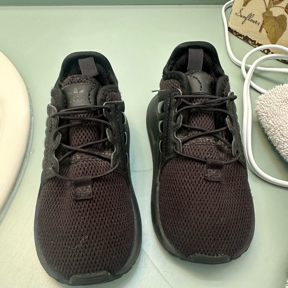Toddler adidas - Picture 5 of 5
